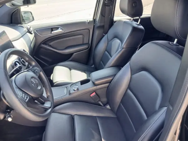 Mercedes-Benz B 180 3