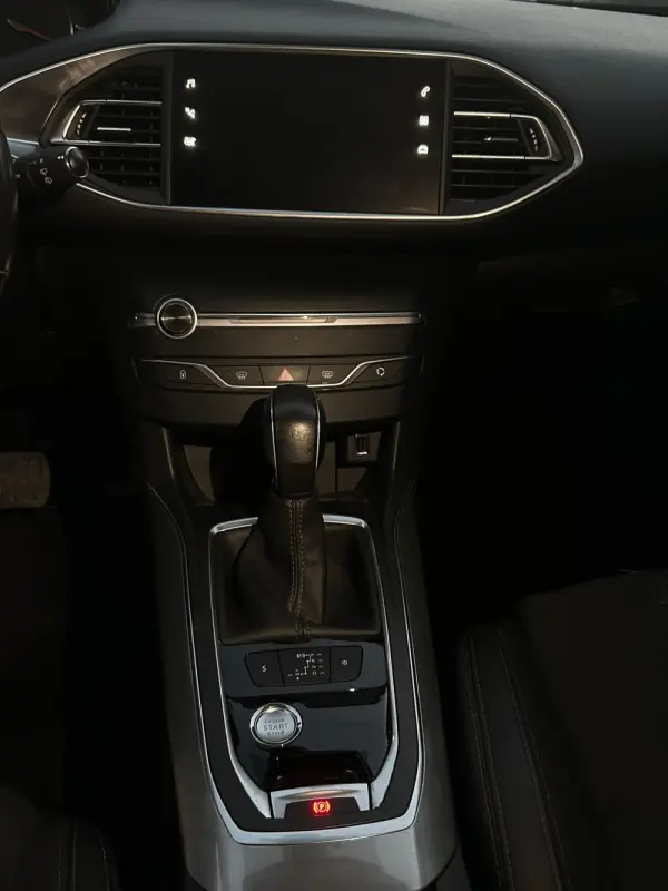Peugeot 308 SW 4