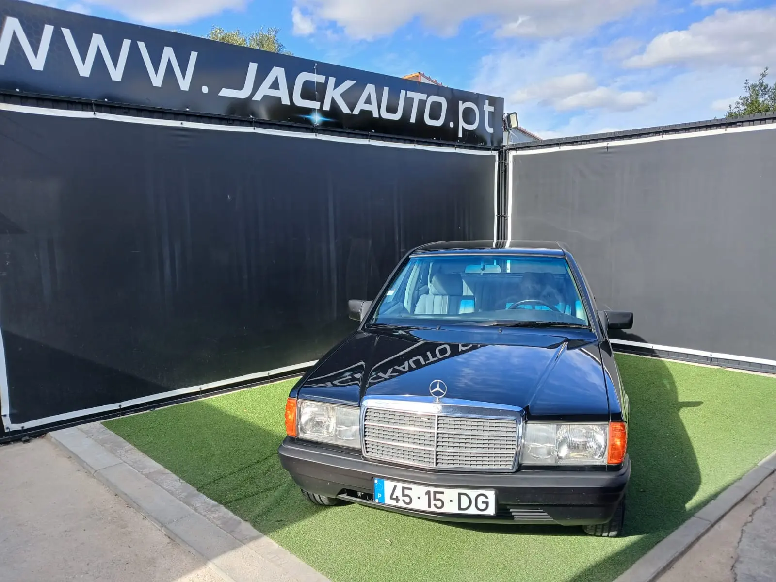 Mercedes-Benz 190 1