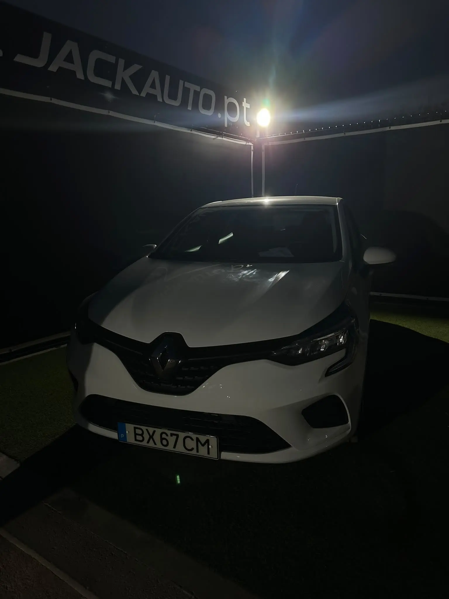 Renault Clio Outro 1