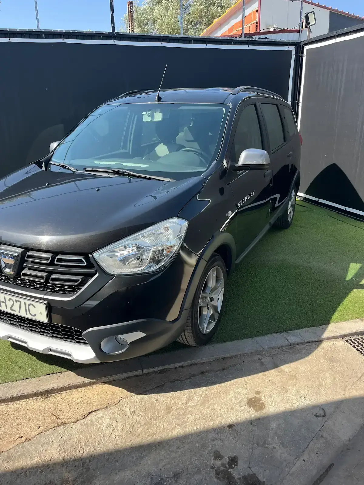 Dacia Lodgy 1.5 Blue dCi Stepway 7L 3