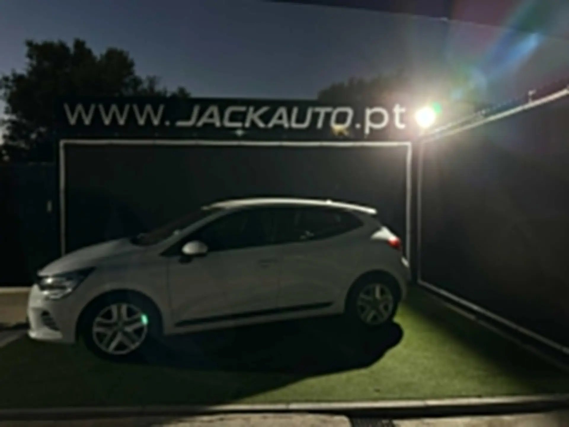 Renault Clio Outro 3