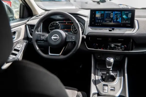 Nissan Qashqai 1.3 DIG-T N-Connecta 28
