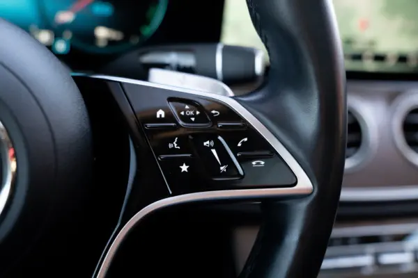 Mercedes-Benz E 300 de 9G-TRONIC AMG Line 18