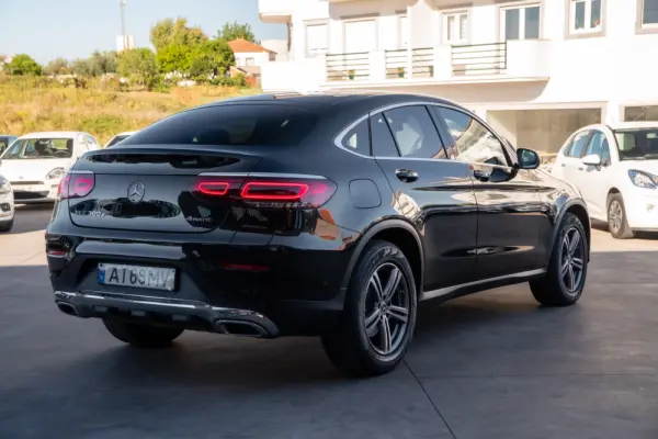Mercedes-Benz GLC 300 e Coupé 4Matic 4
