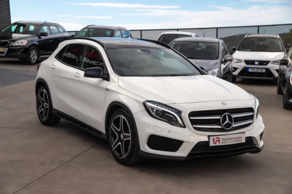 Mercedes-Benz GLA 180 (CDI) d 7G-DCT AMG Line 12