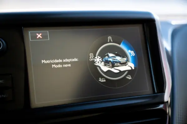 Peugeot 2008 1.6 BlueHDi Allure 24