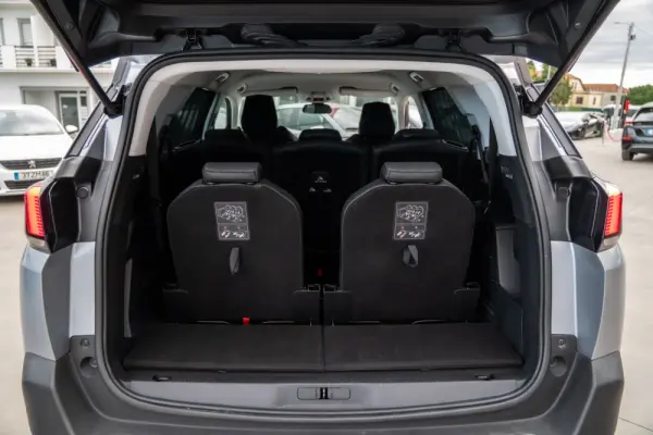 Peugeot 5008 1.6 BlueHDi Allure 18