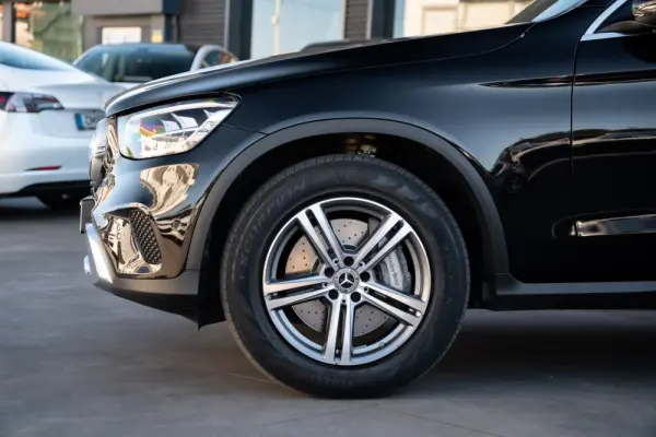 Mercedes-Benz GLC 300 e Coupé 4Matic 7