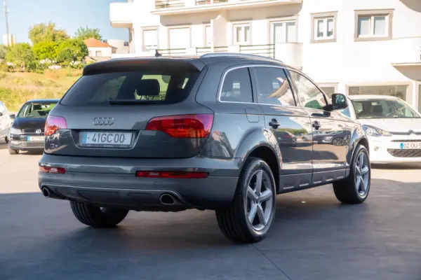 Audi Q7 3.0 TDI DPF quattro tiptronic 4