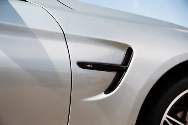 BMW M4 DKG 7