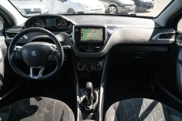 Peugeot 2008 1.6 BlueHDi Access 5