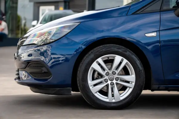 Opel Astra Sports Tourer 1.2 T Elegance 6
