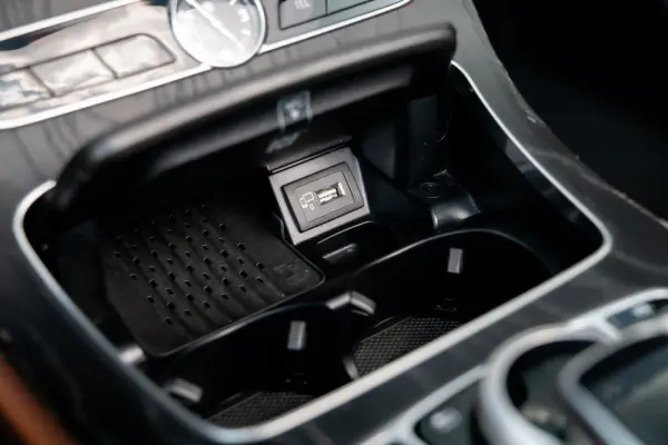 Mercedes-Benz E 220 d 4Matic 9G-TRONIC AMG Line 22
