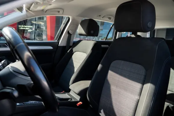 Volkswagen Passat Variant 2.0 TDI Elegance DSG 24