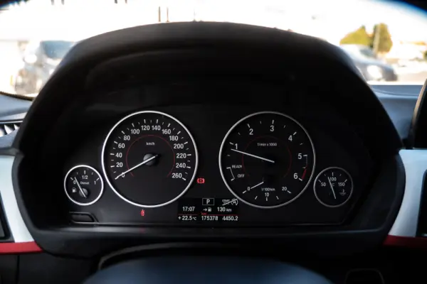 BMW 320 d Auto Line Sport 15