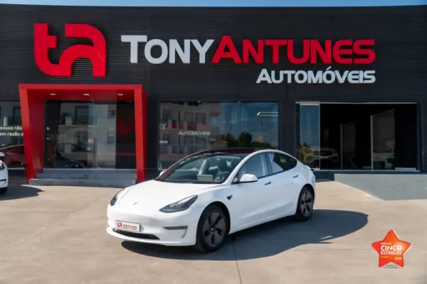 Tesla Model 3 Long Range RWD 1