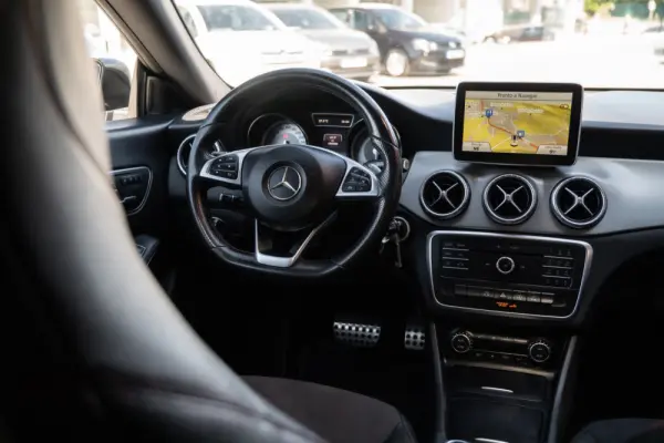 Mercedes-Benz CLA 220 d Shooting Brake AMG Line Aut. 26