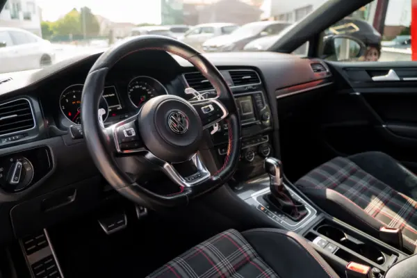 Volkswagen Golf 2.0 TSi GTi DSG Performance 3