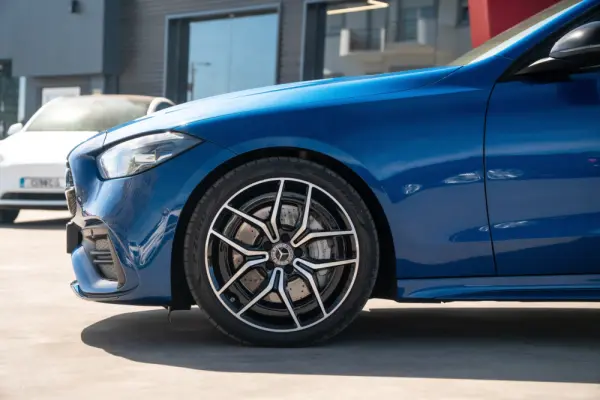 Mercedes-Benz C 220 Station d 9G-TRONIC 4Matic AMG Line 6