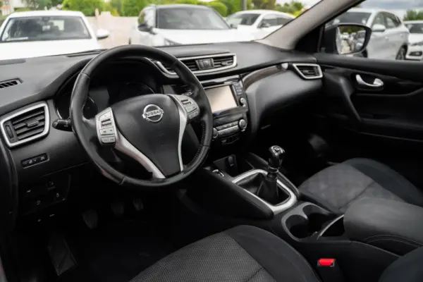 Nissan Qashqai 1.5 dCi N-Connecta 8