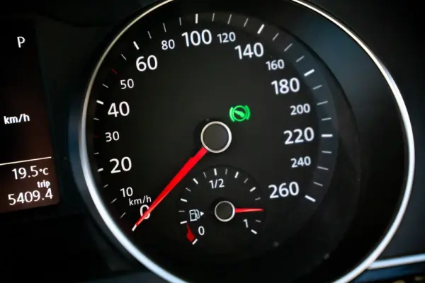 Volkswagen Passat Variant 2.0 TDI Elegance DSG 22