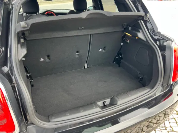 MINI 5 Portas Cooper D 14