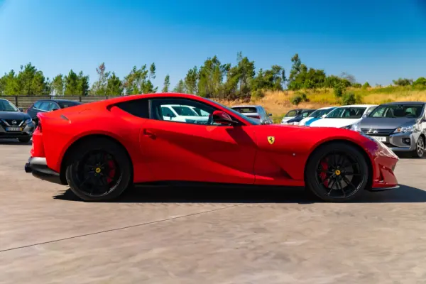 Ferrari 812 Superfast 6.5 V12 11