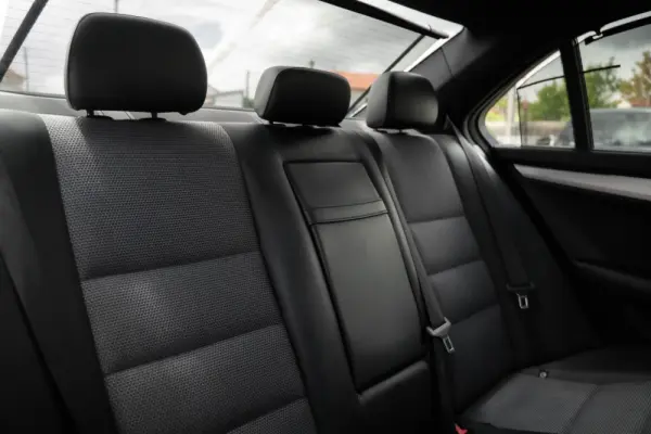 Mercedes-Benz C 220 CDI Avantgarde 23