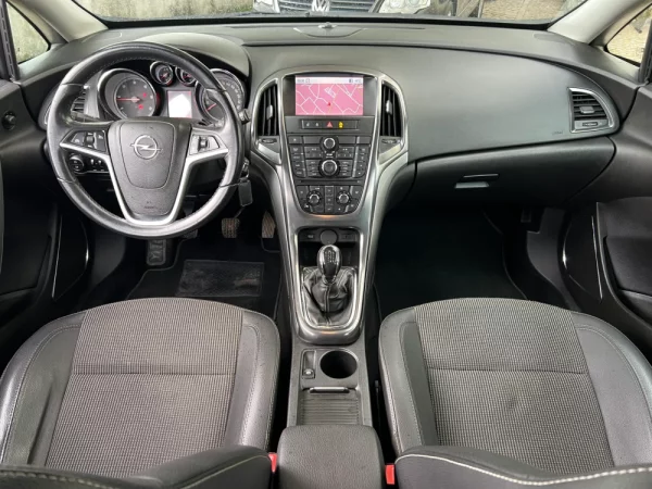 Opel Astra 1.7 CDTi Edition 10