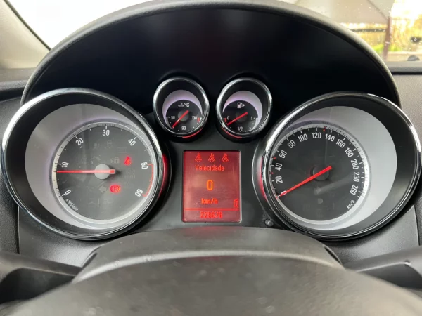 Opel Astra 1.7 CDTi Edition 19