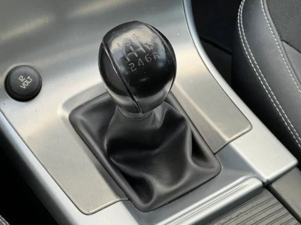Volvo XC 60 2.4 D Drive Momentum 13