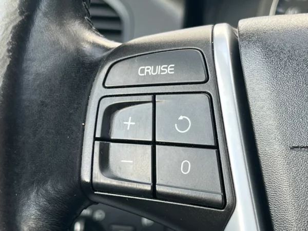 Volvo XC 60 2.4 D Drive Momentum 15
