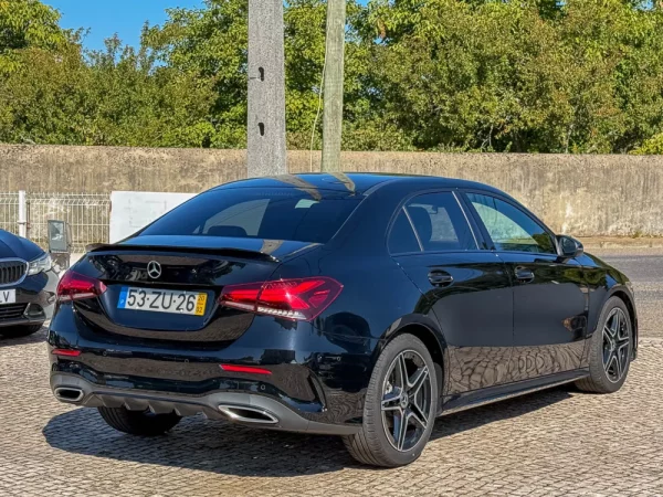 Mercedes-Benz A 180 Limousine d AMG Line Aut. 3
