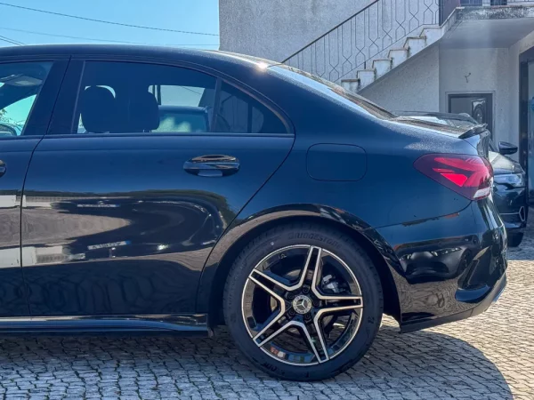 Mercedes-Benz A 180 Limousine d AMG Line Aut. 12