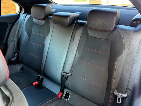 Mercedes-Benz A 180 Limousine d AMG Line Aut. 16