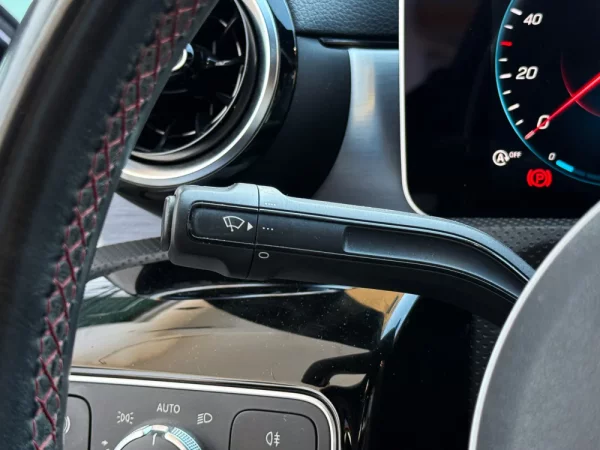 Mercedes-Benz A 180 Limousine d AMG Line Aut. 26