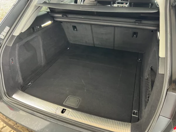 Audi A4 Avant 2.0 TDI Business Line 11