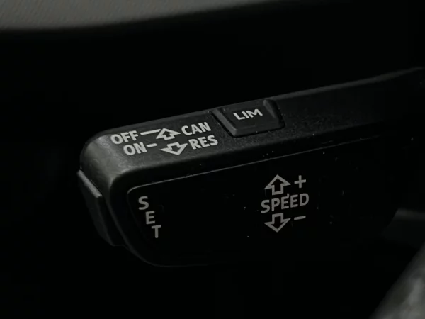 Audi A4 Avant 2.0 TDI Business Line 26