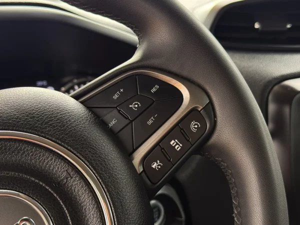 Jeep Renegade 1.0 T Limited 26