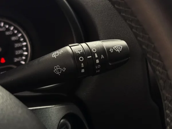 Jeep Renegade 1.0 T Limited 28