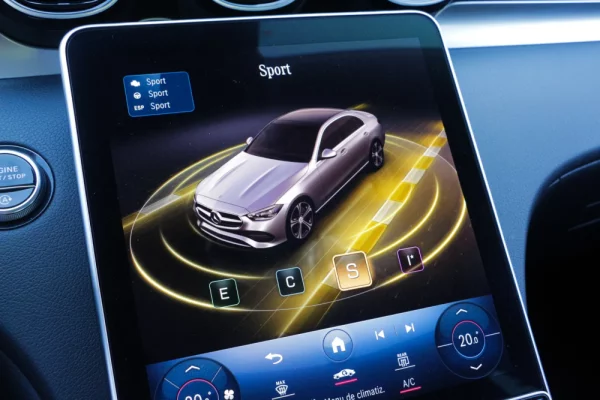 Mercedes-Benz C 220 d Avantgarde 24