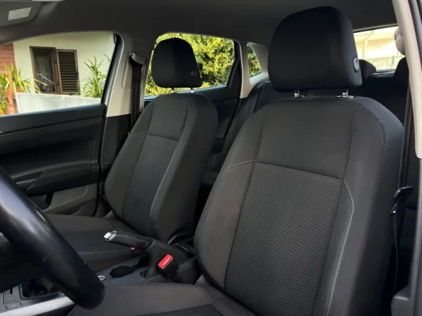 Volkswagen Polo 1.0 TSI Confortline 5