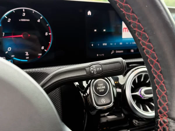 Mercedes-Benz A 180 d AMG Line Aut. 34