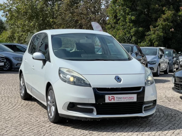 Renault Scénic 1.5 dCi Sport SS 6