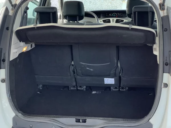 Renault Scénic 1.5 dCi Sport SS 10