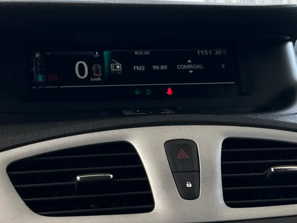 Renault Scénic 1.5 dCi Sport SS 11
