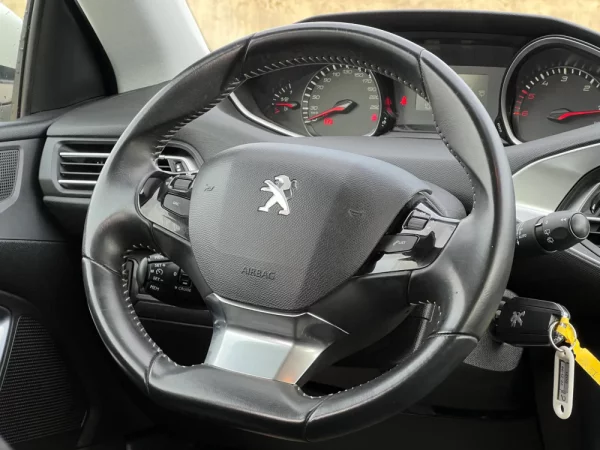 Peugeot 308 1.5 BlueHDi Business Line 7