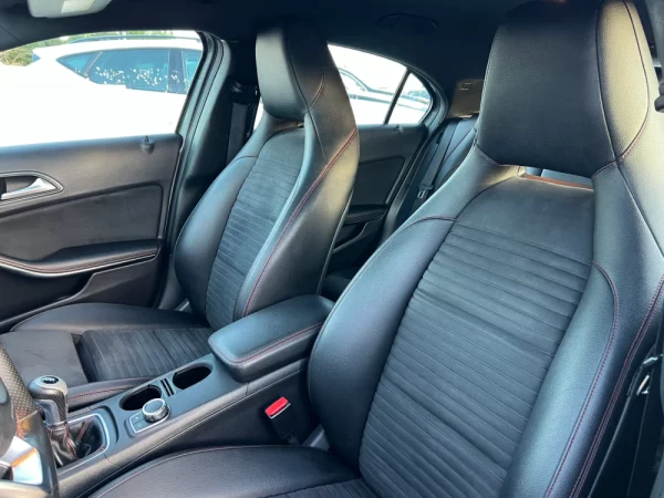 Mercedes-Benz A 180 d AMG Line 13