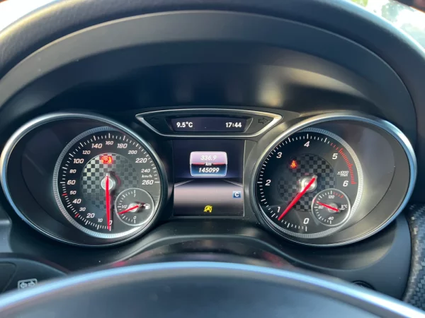 Mercedes-Benz A 180 d AMG Line 18
